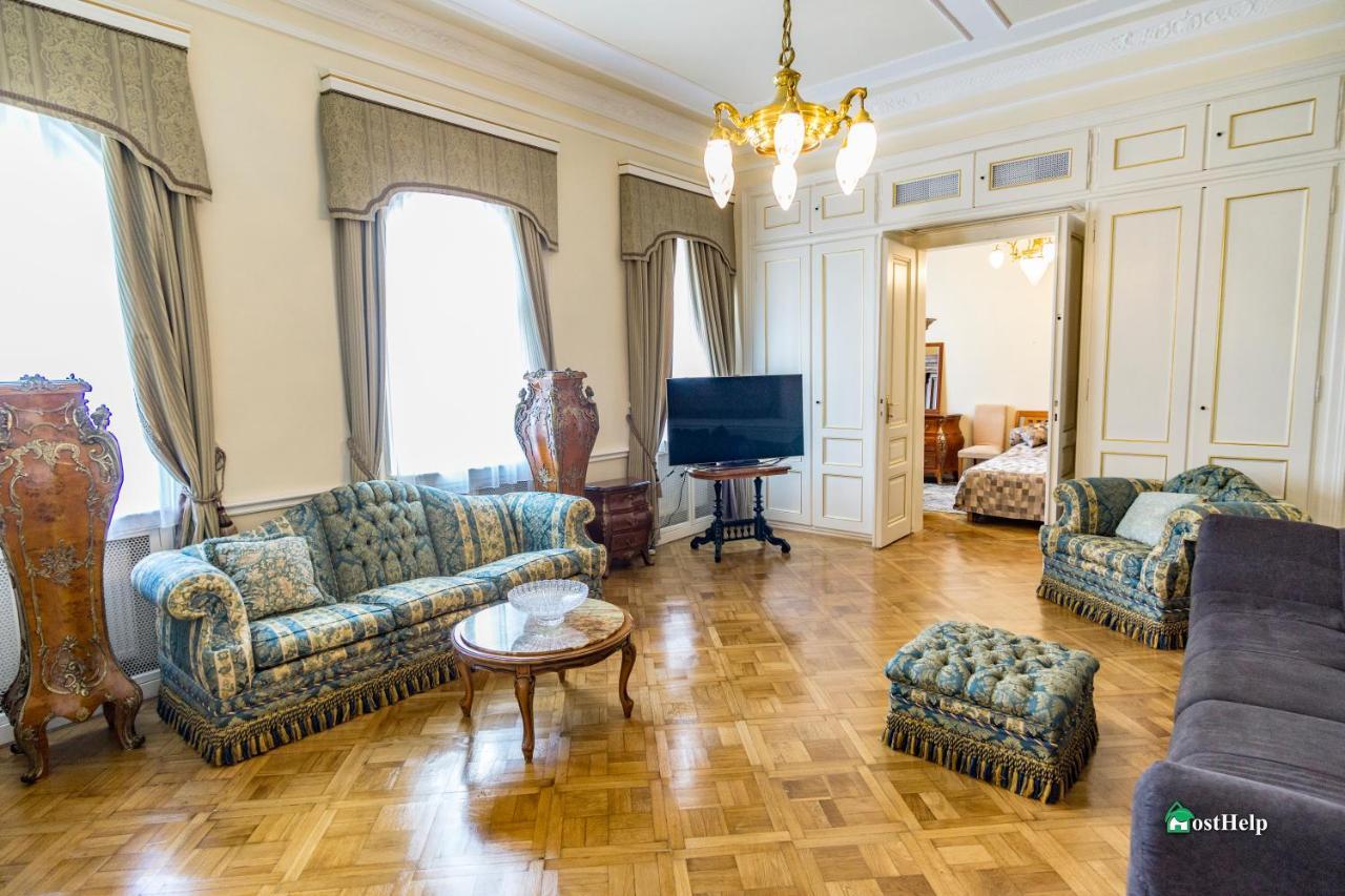 Two Bedroom Villa With Hot-Tub, Terrace And Garden, Wenceslas Square Прага Екстер'єр фото
