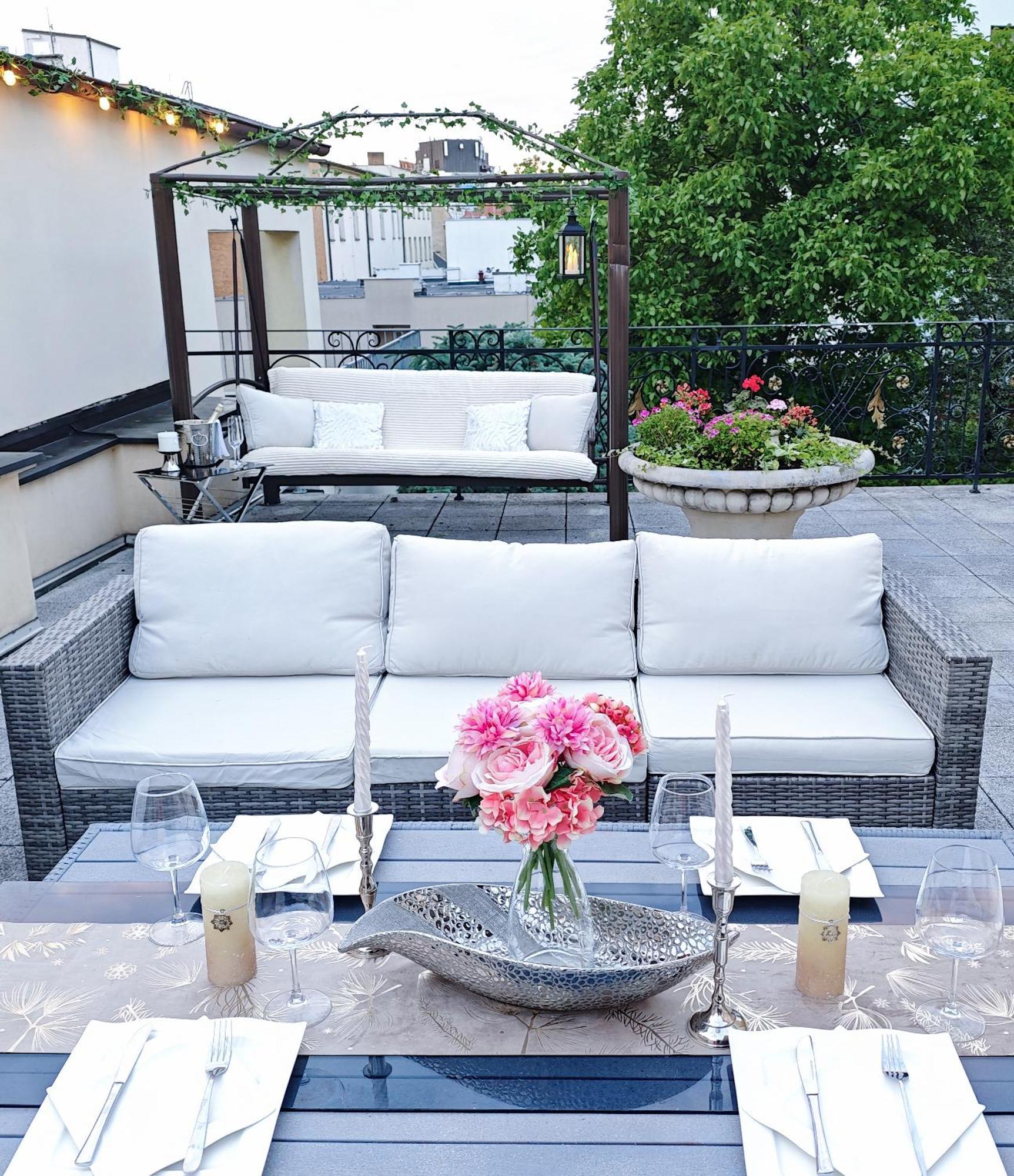 Two Bedroom Villa With Hot-Tub, Terrace And Garden, Wenceslas Square Прага Екстер'єр фото