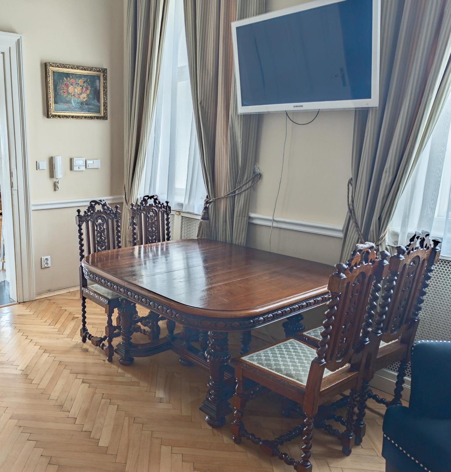 Two Bedroom Villa With Hot-Tub, Terrace And Garden, Wenceslas Square Прага Екстер'єр фото